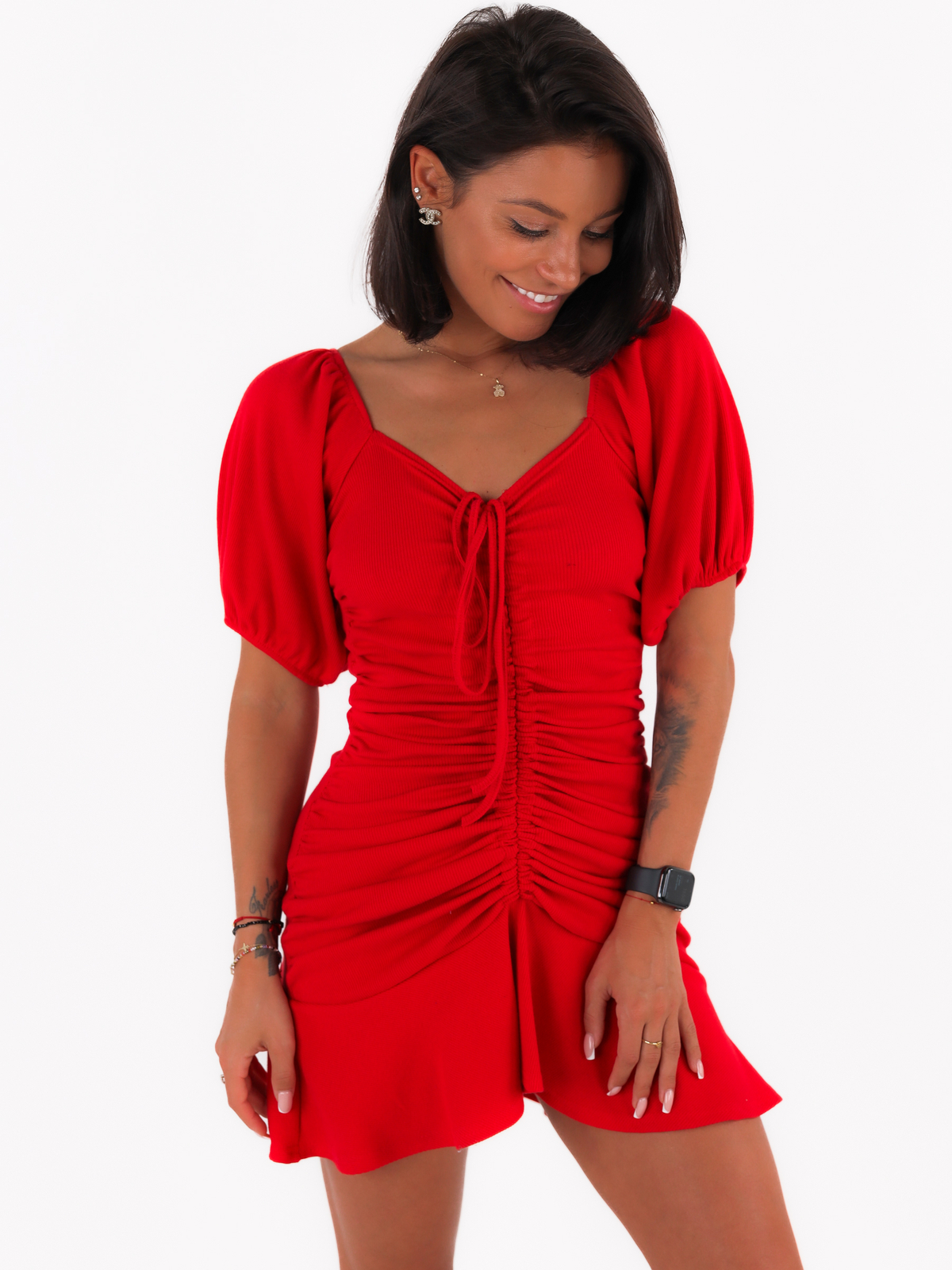Nařasené šaty s volánem červené c312 k01