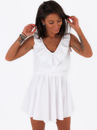 White asymmetrical dress with a neckline and frills c213