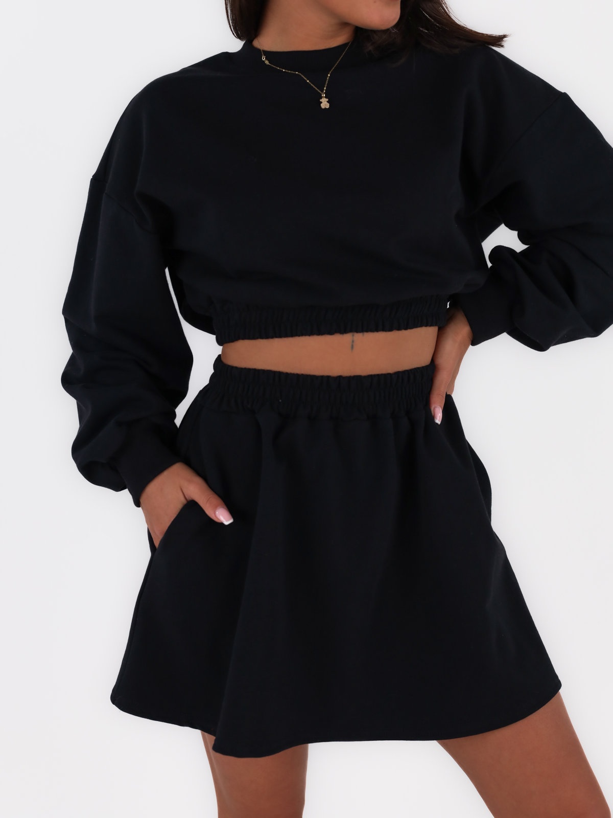 Sweatshirt Set With Short Sweatshirt And Skirt | black C140