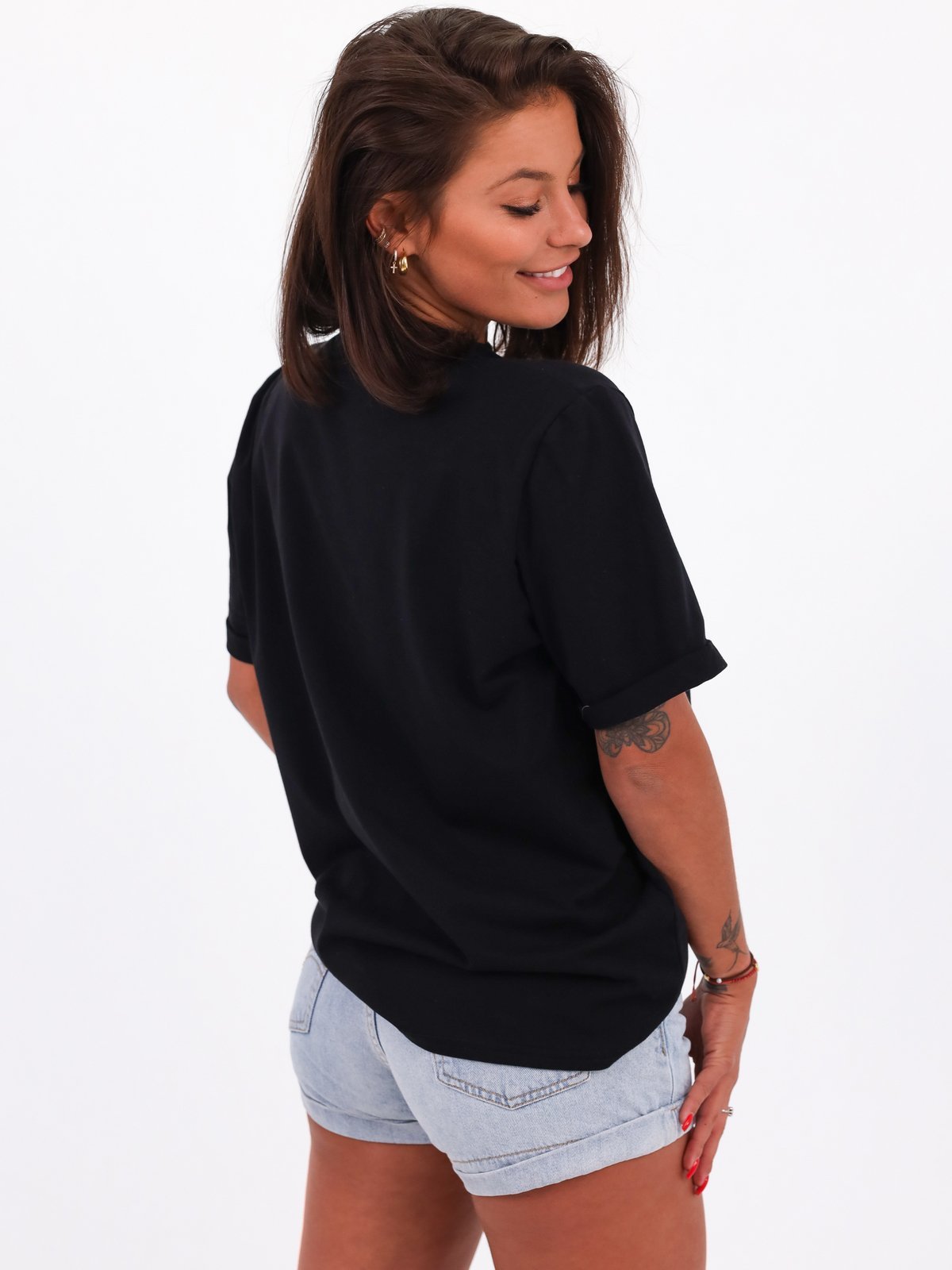 Basic bawełniana bluzka t-shirt z kieszonką oversize czarna b117 kk01